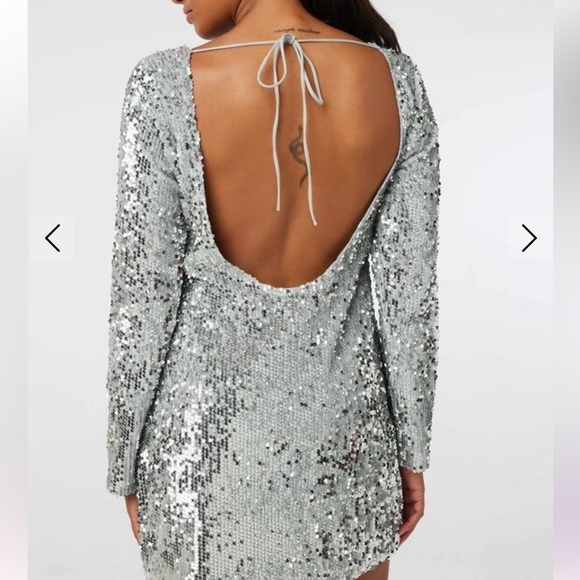 Red sequin backless dress by Arden B - Picture 4 of 5